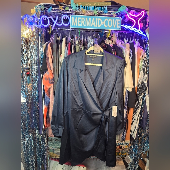 #0547 Sz 22 NWT ELOQUII Dbl Wrap Dress Silky Navy Blue 25.75"ptp 39"Long CHIC! - Picture 2 of 16